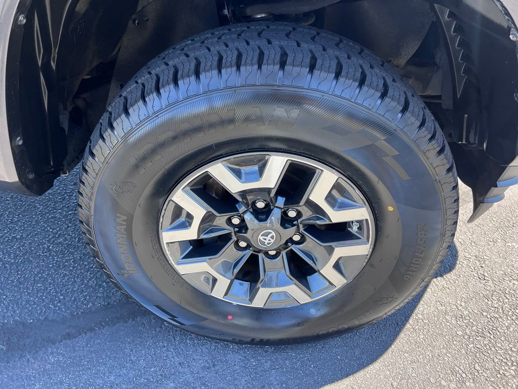 Used 2018 Toyota Tacoma Truck