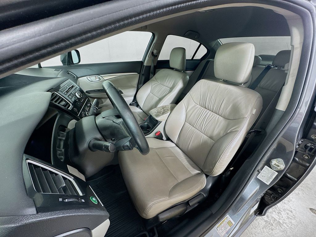 Used Car 2013 Honda Civic  Hybrid For Sale Under $10,000 In Austin, Texas