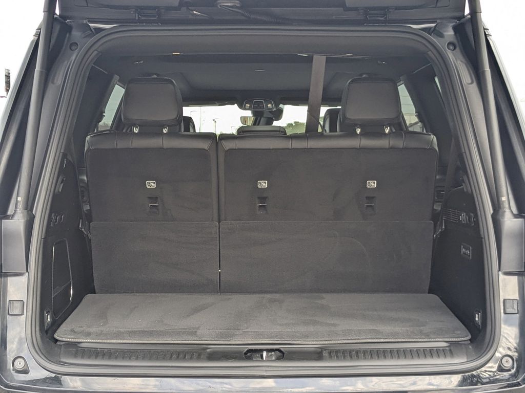 2023 Jeep Wagoneer Series II Carbide 4x4