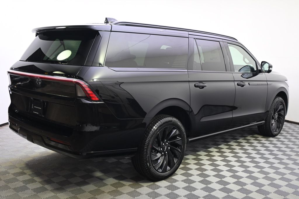 New 2026 Black Lincoln Reserve image 7