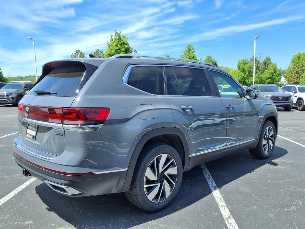 New 2026 Pure Gray Volkswagen 2.0T SEL image 2