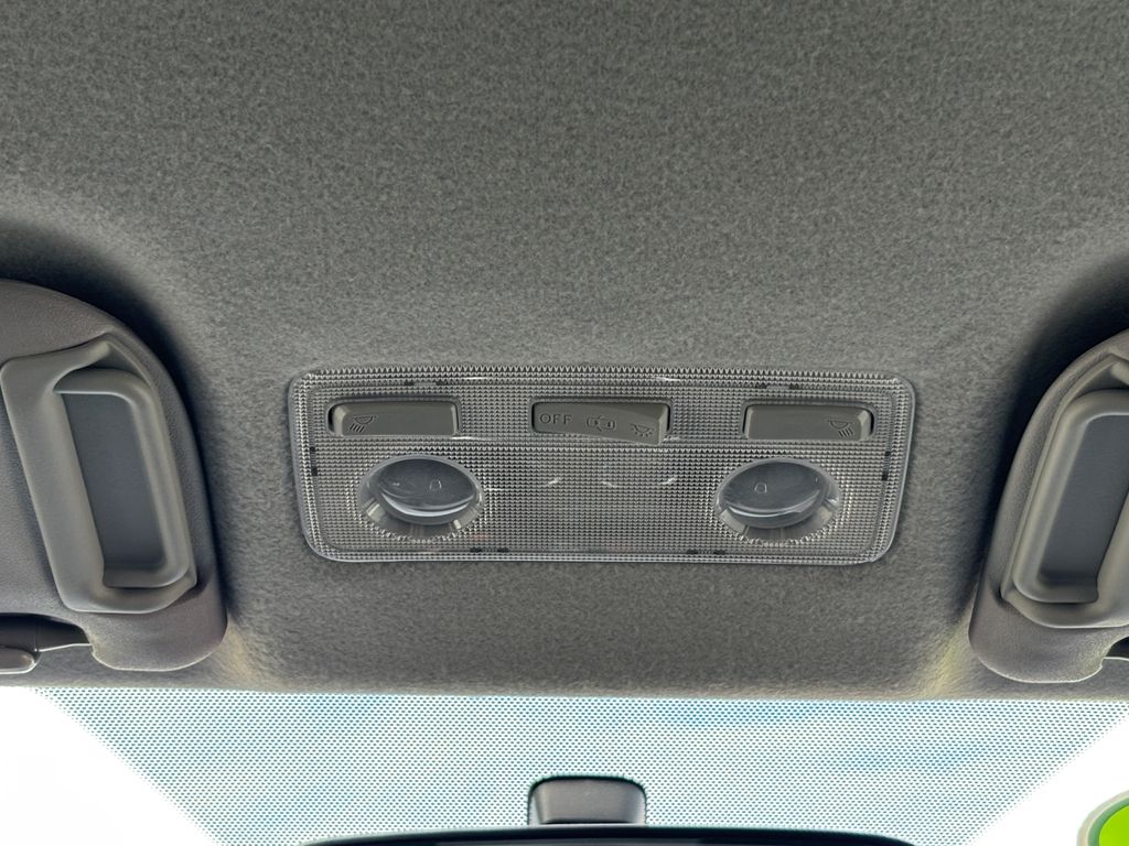 Thumbnail: 2016 Toyota Yaris - 16