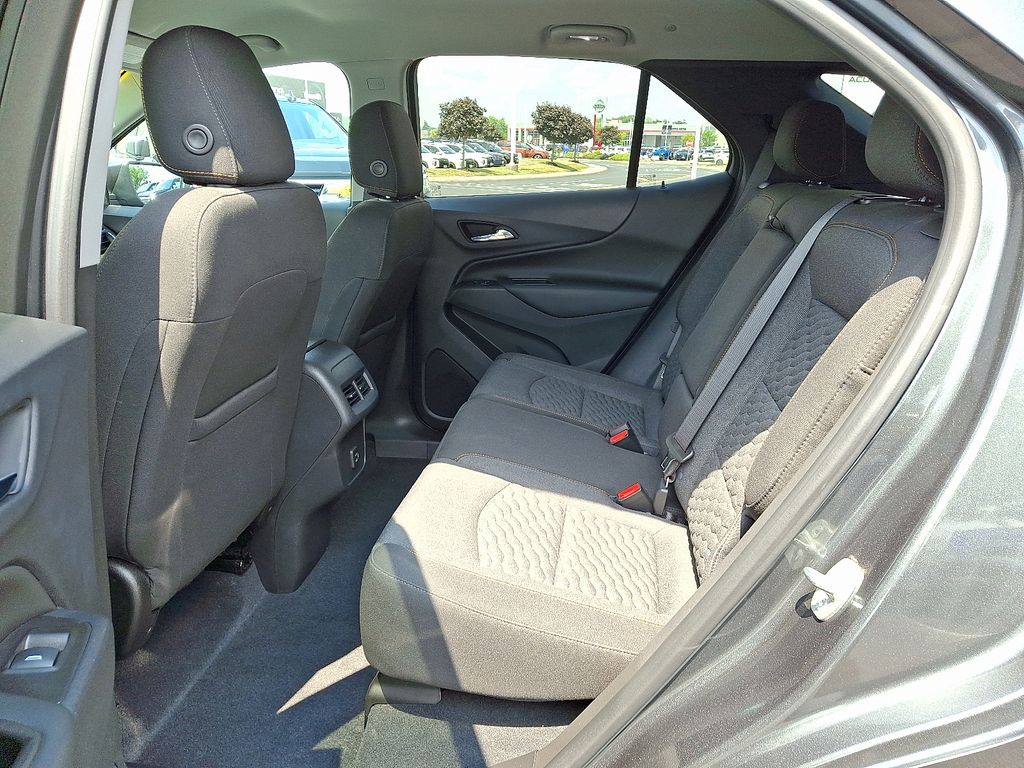 Thumbnail: 2021 Chevrolet Equinox - 10