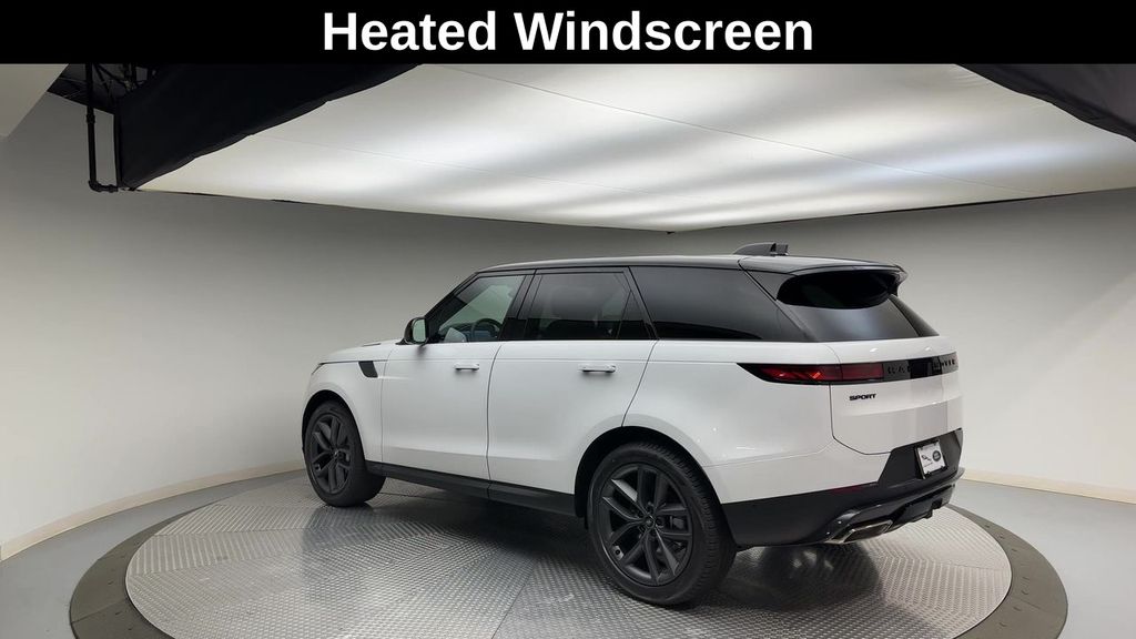 2024 Land Rover Range Rover Sport SE 8