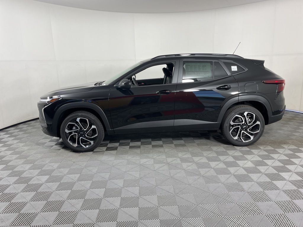 Thumbnail: 2025 Chevrolet Trax - 2