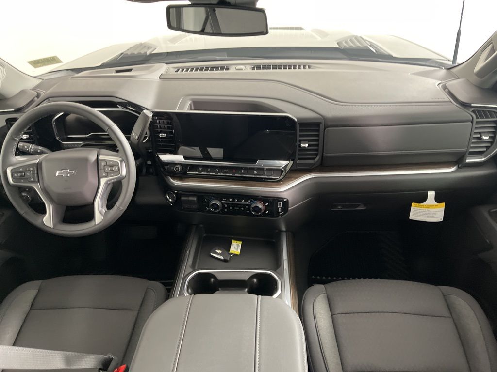 Thumbnail: 2025 Chevrolet Silverado 2500 - 18