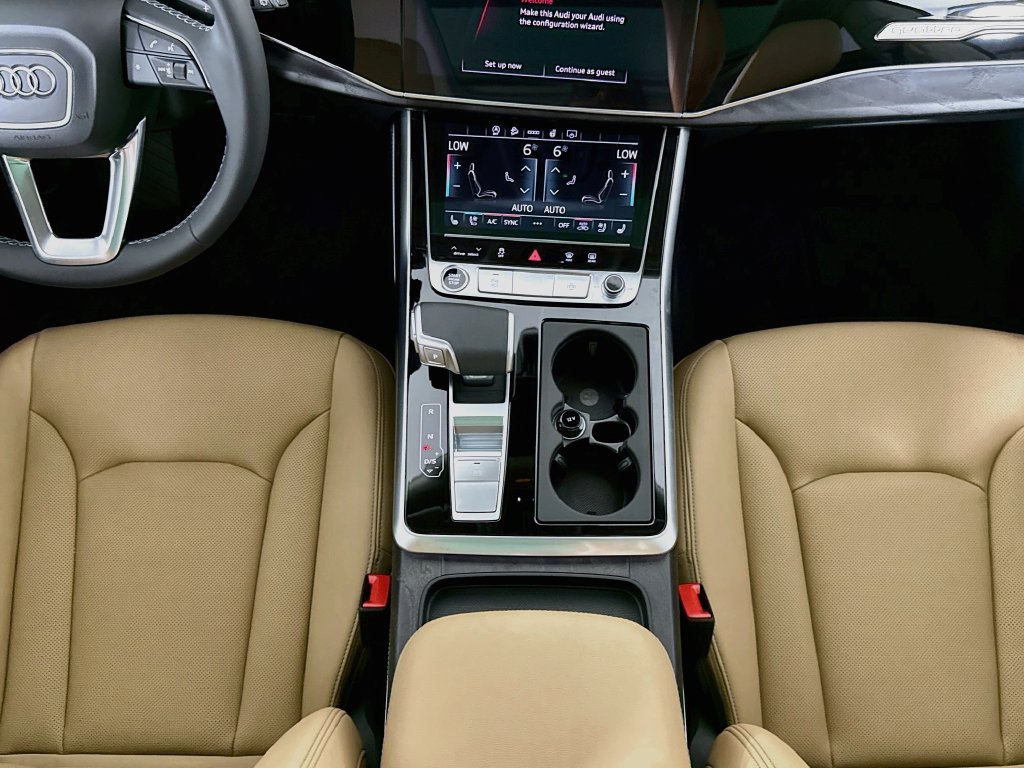 Thumbnail: 2027 Audi Q8 - 17