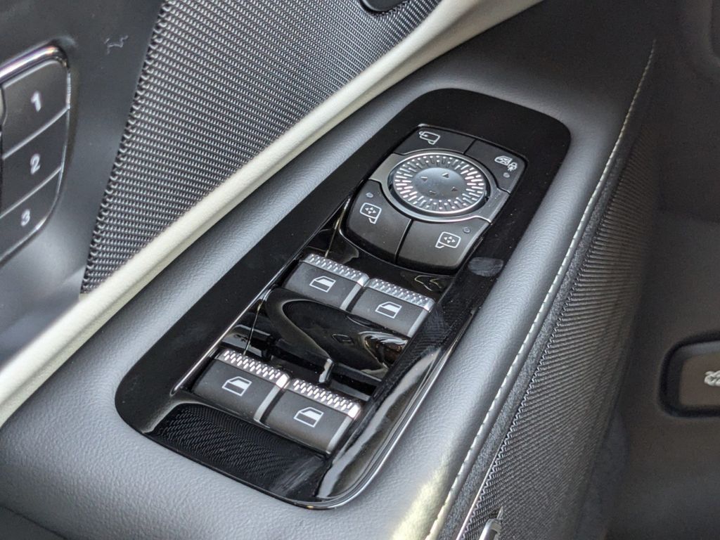 2025 Lincoln Nautilus Hybrid Premiere