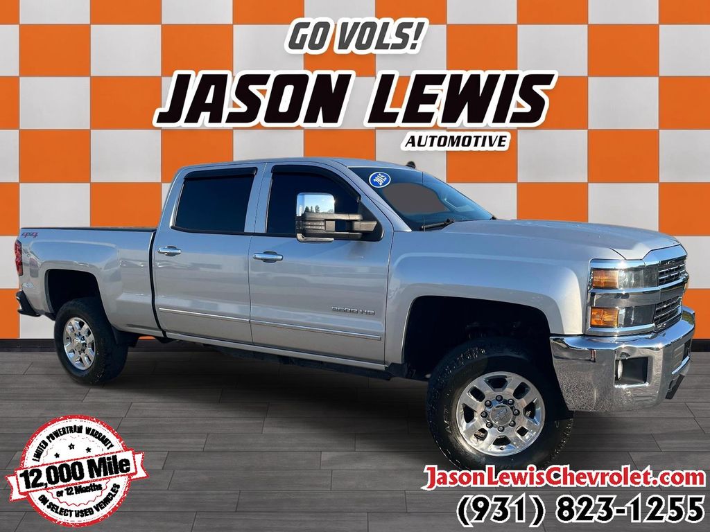 Silver Ice Metallic 2015 Chevrolet Silverado 2500HD Pickup Truck Four-Wheel Drive 6-Speed Automatic Overdrive