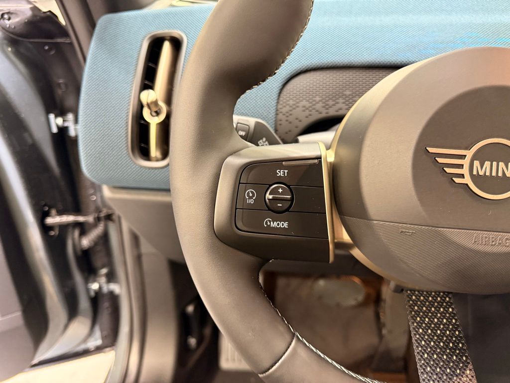 Thumbnail: 2025 MINI Cooper Countryman - 13