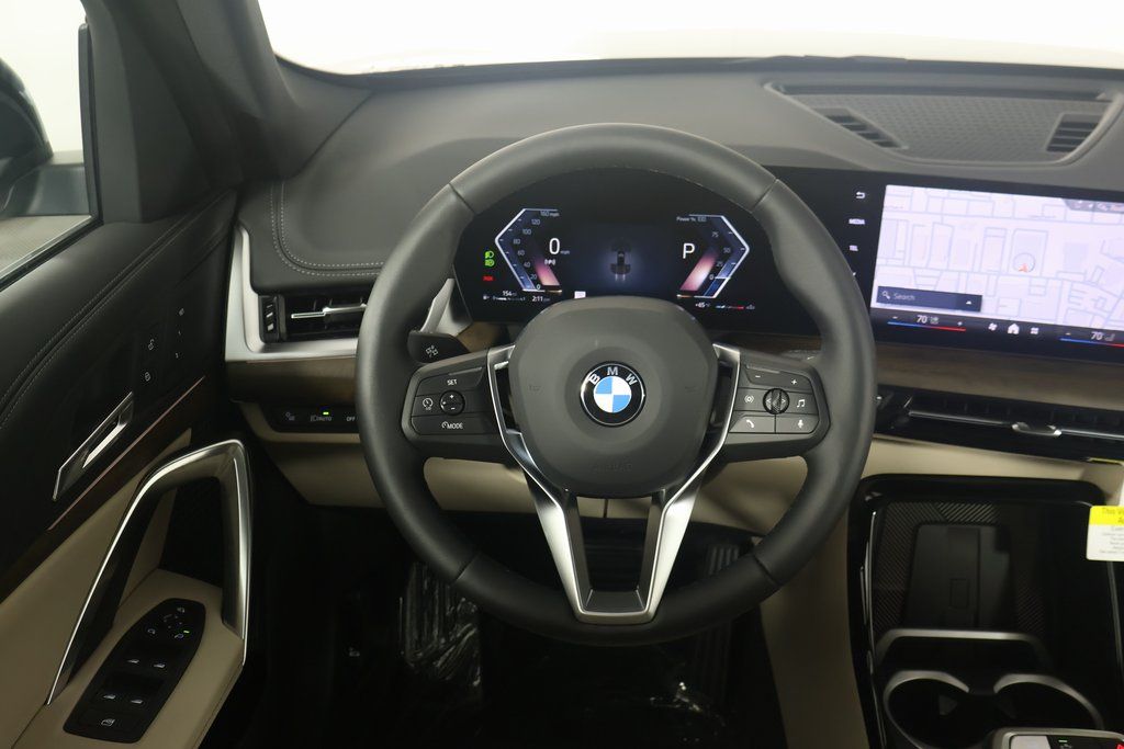 2025 BMW X1 xDrive28i 3