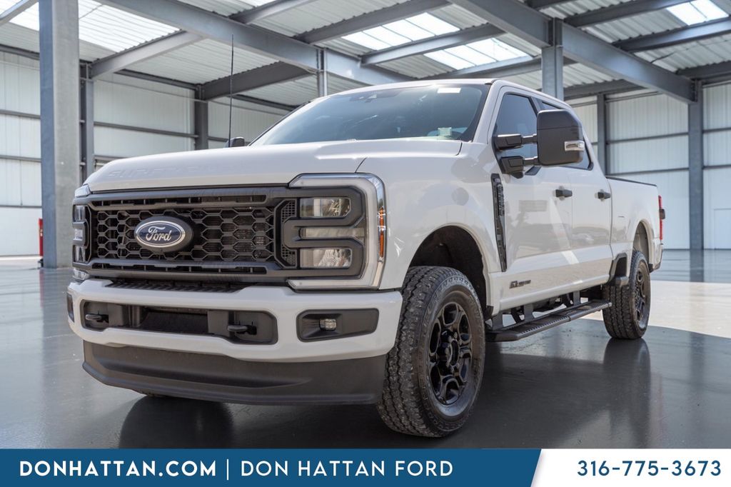 2025 Ford F-250 Super Duty XL Crew Cab 4WD