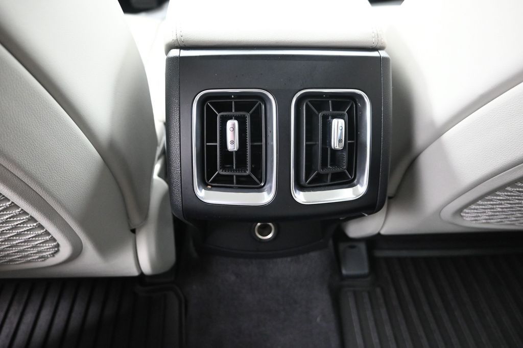 2025 Everlasting Silver Kia Sorento S AWD SUV
