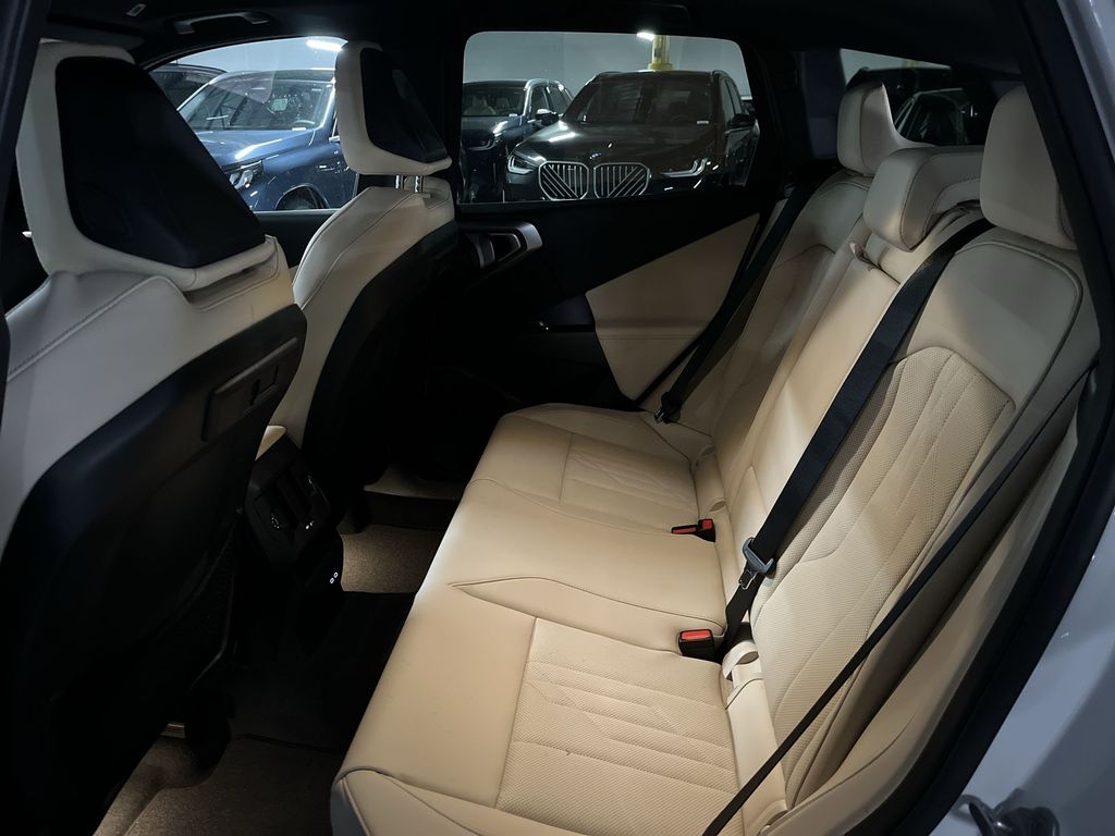 Thumbnail: 2026 BMW X3 - 22