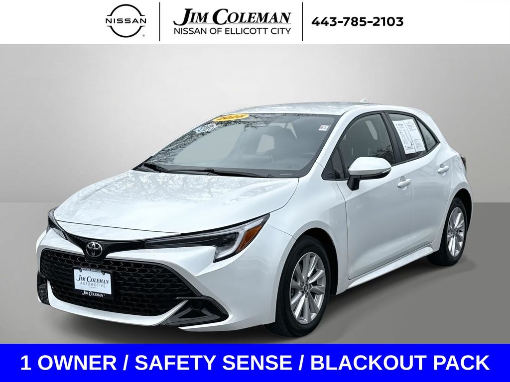 2025 Toyota Corolla Hatchback SE