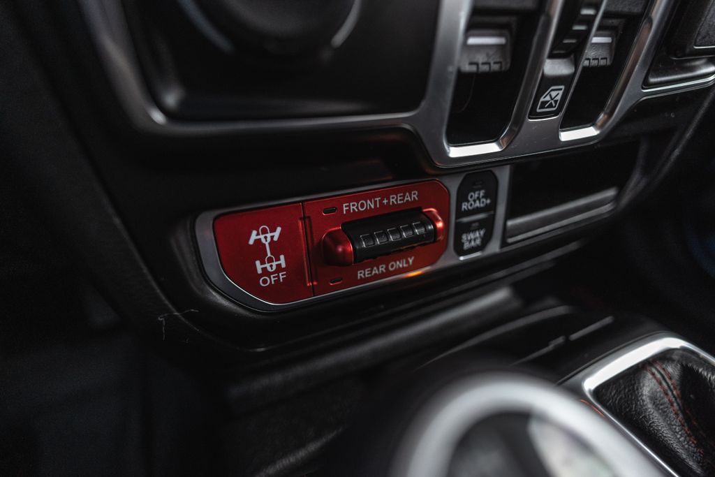 2020 Jeep Gladiator Rubicon thumbnail 19