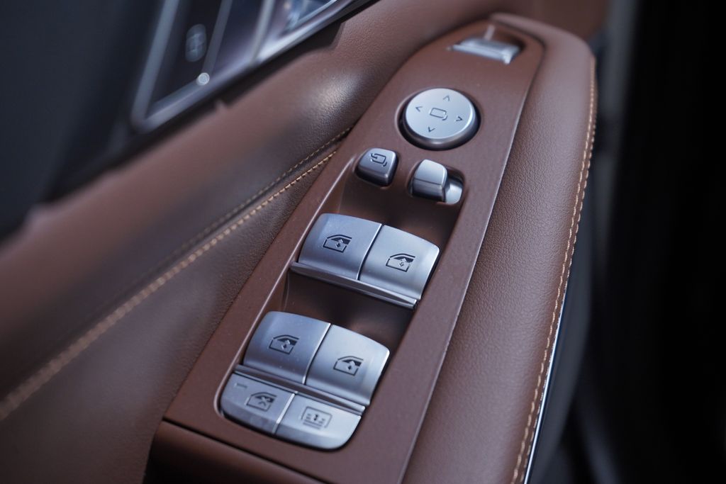 2023 BMW X7 xDrive40i 17