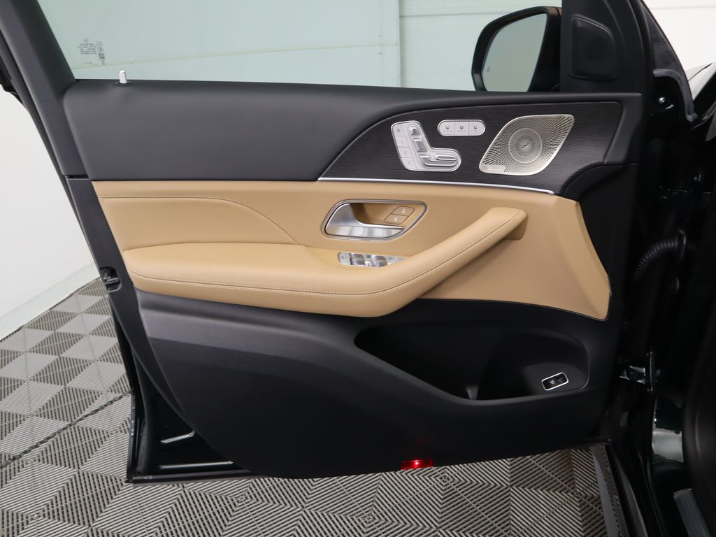 Thumbnail: 2024 Mercedes-Benz GLE - 25