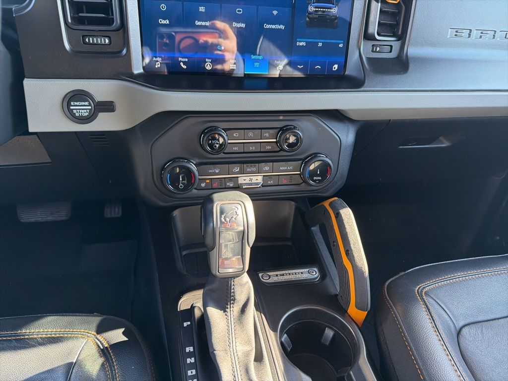 Thumbnail: 2022 Ford Bronco - 15