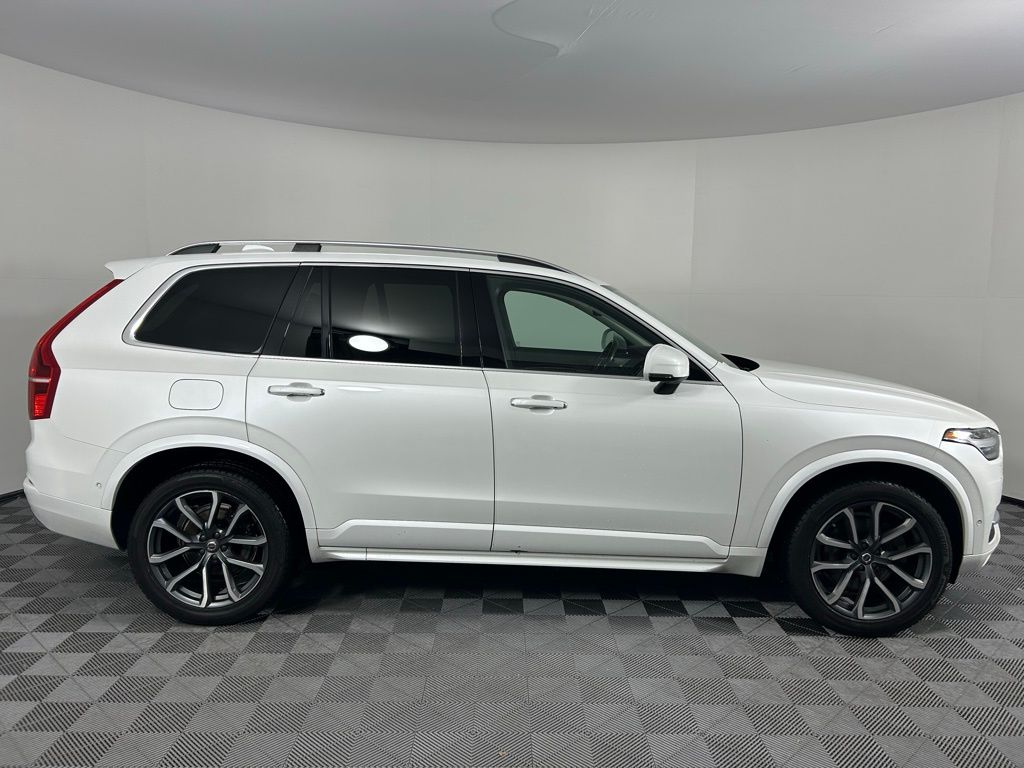 Thumbnail: 2016 Volvo XC90 - 4