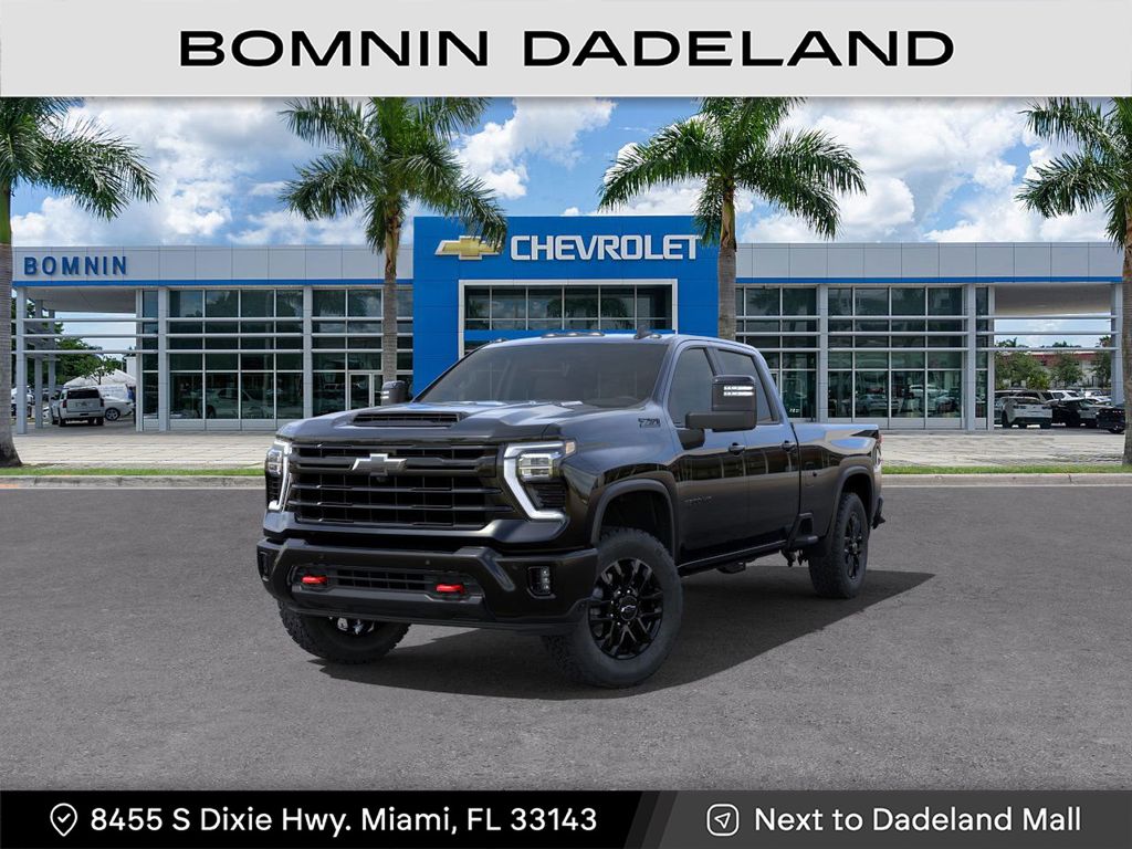 2025 Chevrolet Silverado 3500HD LT photo