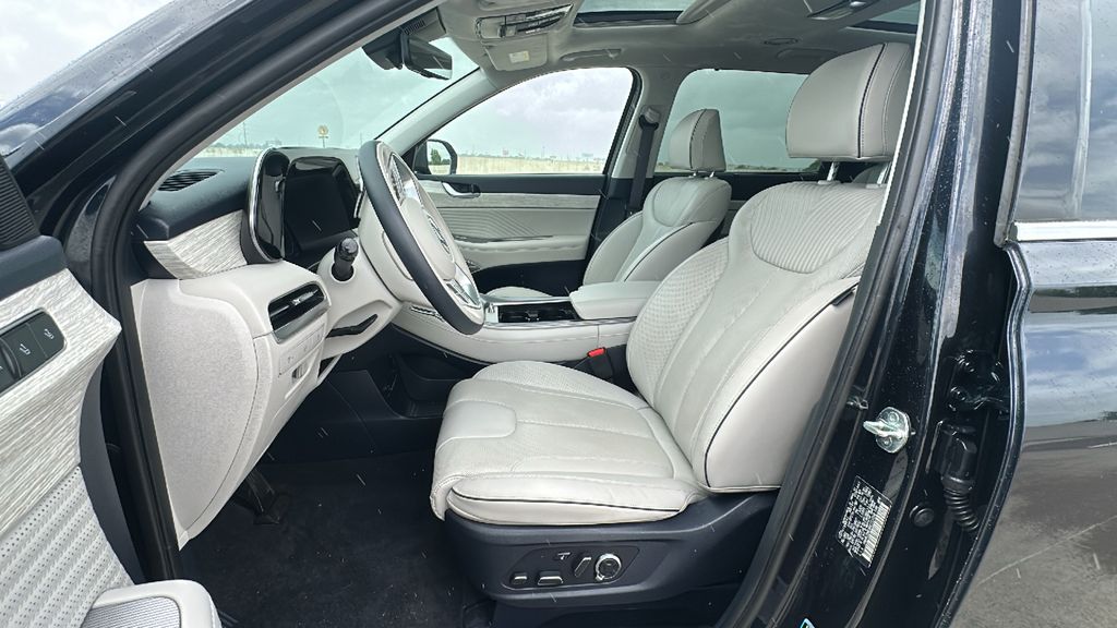 2024 Hyundai Palisade Calligraphy White at Big Star Chrysler Jeep Dodge Ram 