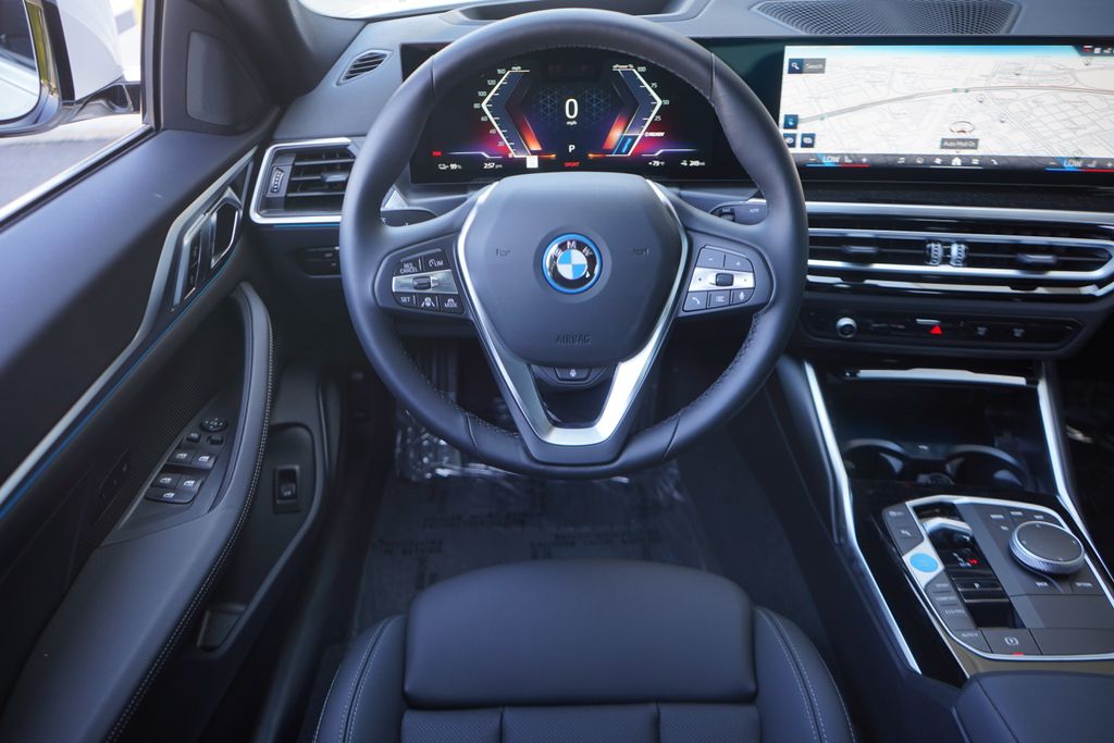 2024 BMW i4 xDrive40 16