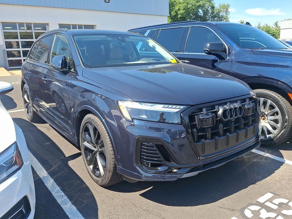 Thumbnail: 2025 Audi Q7 - 3