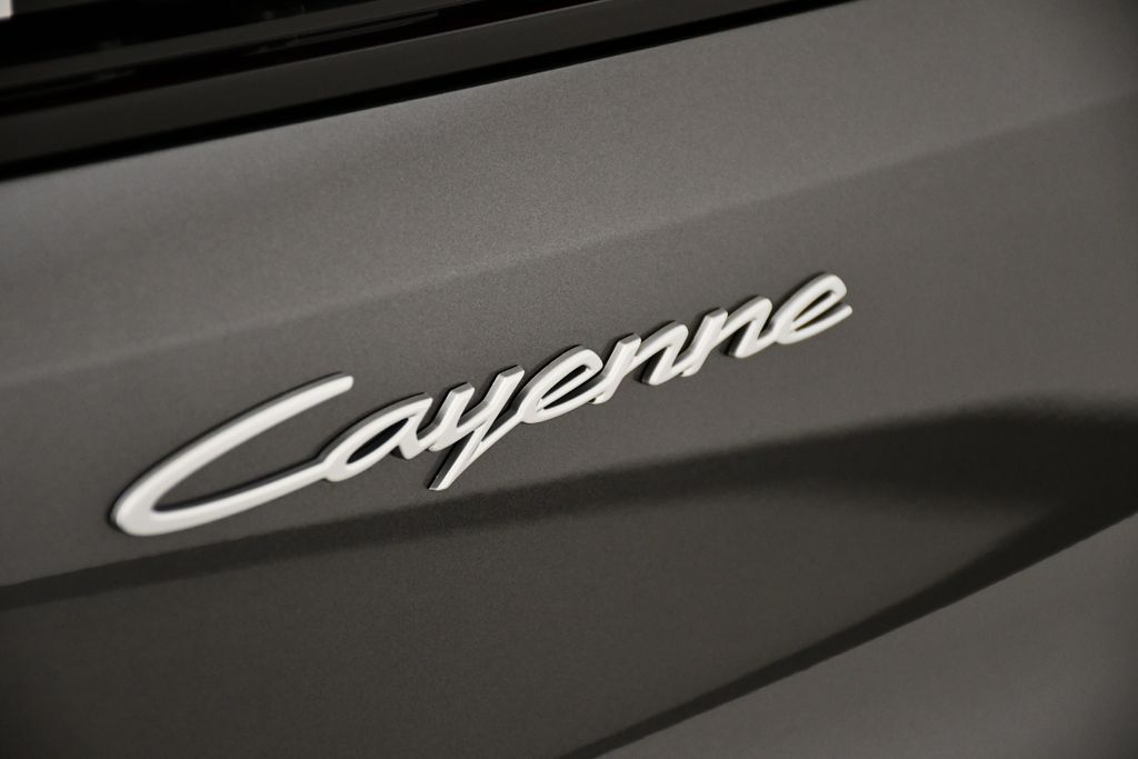 Thumbnail: 2025 Porsche Cayenne - 11