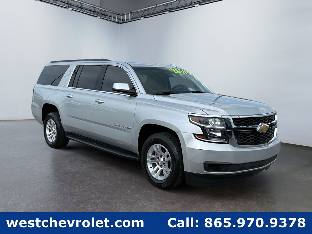 Silver Ice Metallic 2017 Chevrolet Suburban 1500 LT 4WD SUV / Crossover Four-Wheel Drive 6-Speed Automatic Overdrive