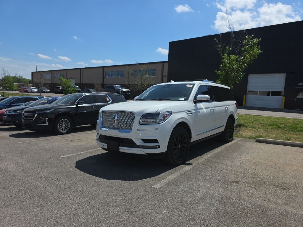 Pristine White 2020 Lincoln Navigator Reserve 4WD SUV / Crossover Four-Wheel Drive Automatic