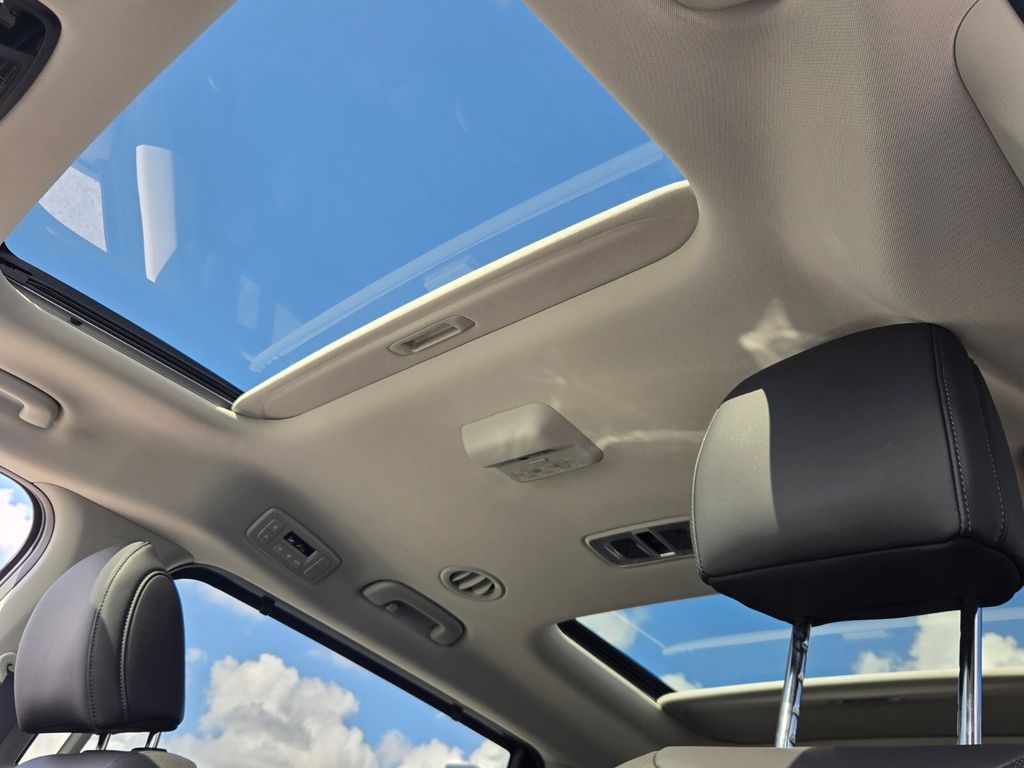 2027 Kia Carnival - $51,115