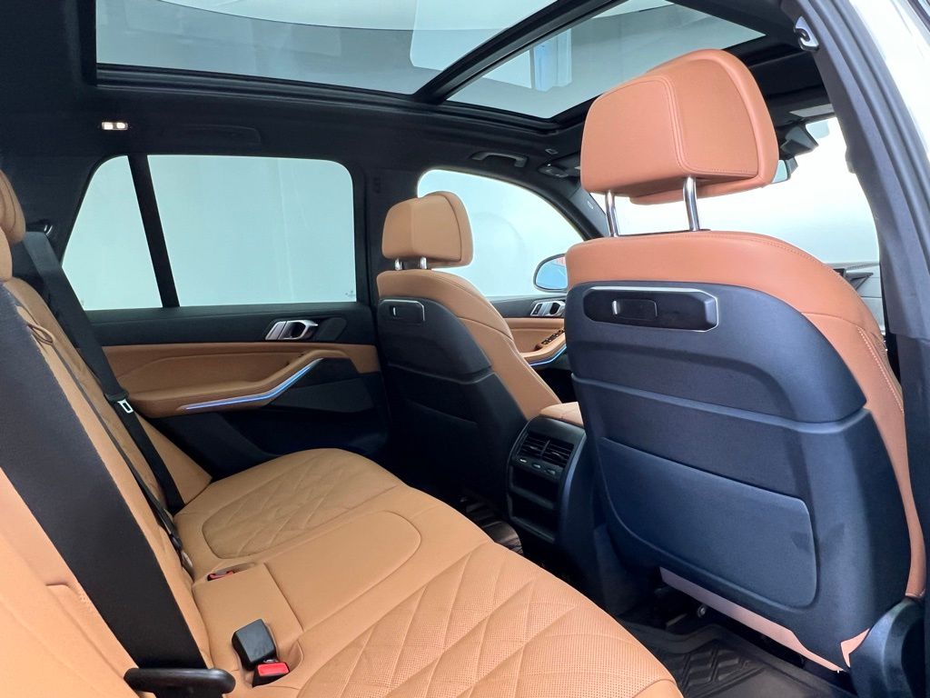 Thumbnail: 2024 BMW X5 - 8