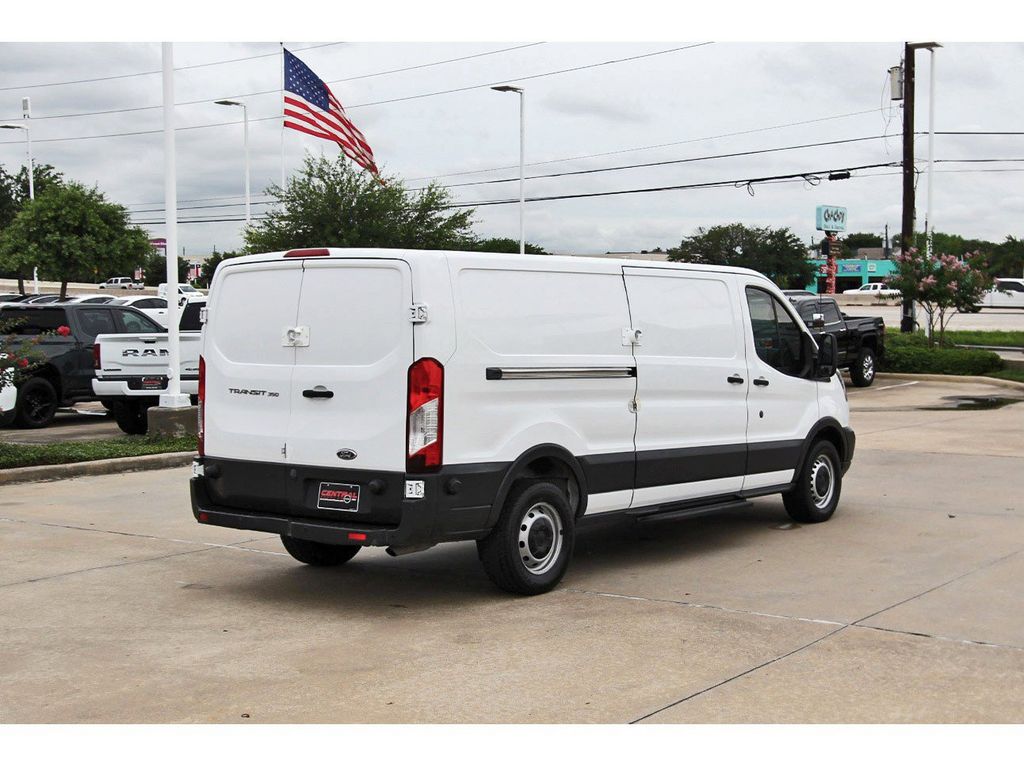 2017 Ford Transit-350 Base - 4
