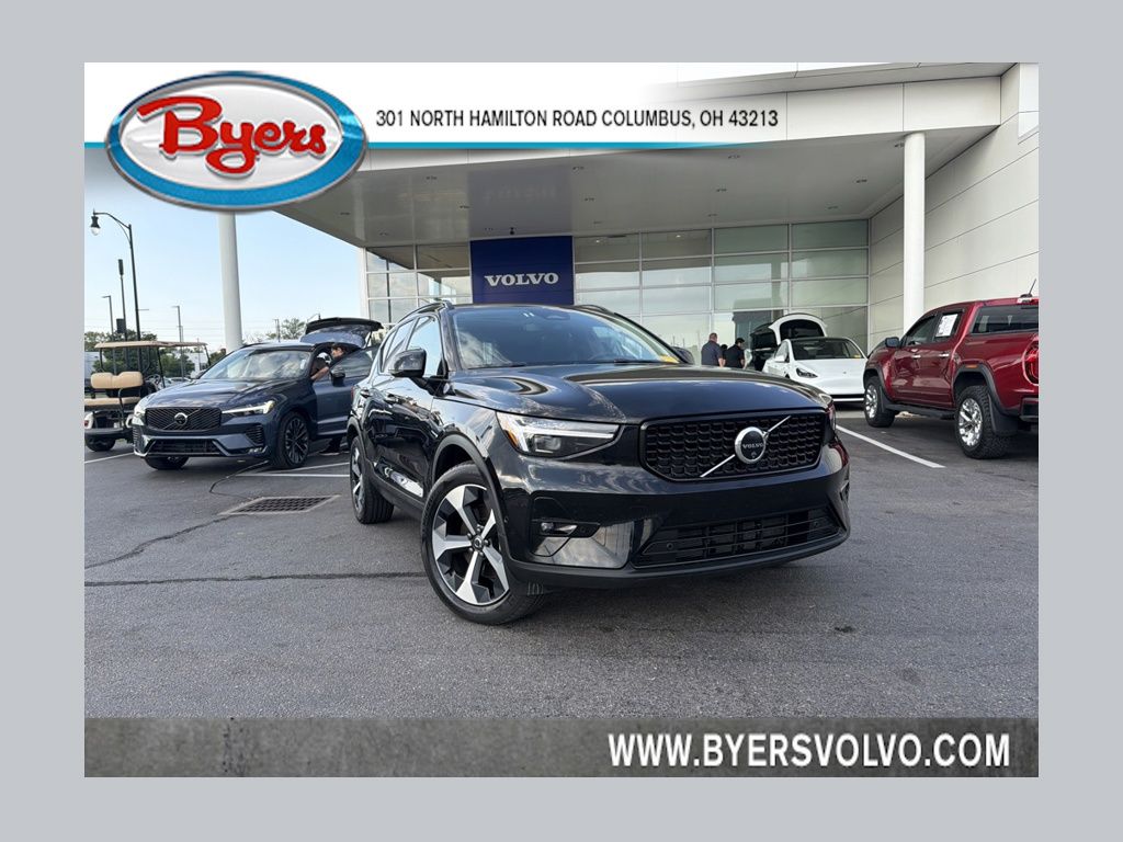 2026 Volvo XC40 B5 Plus AWD