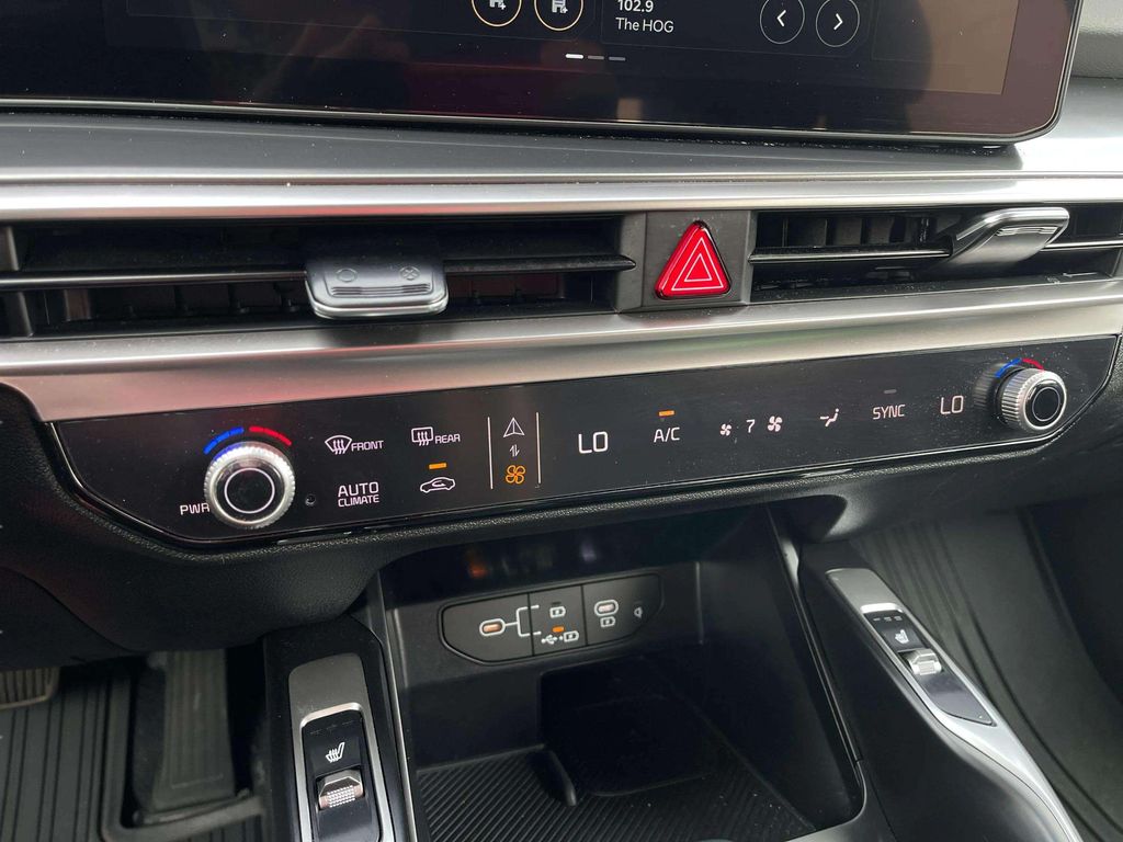 Certified Used 2025 Glacial White Pearl Kia S image 14