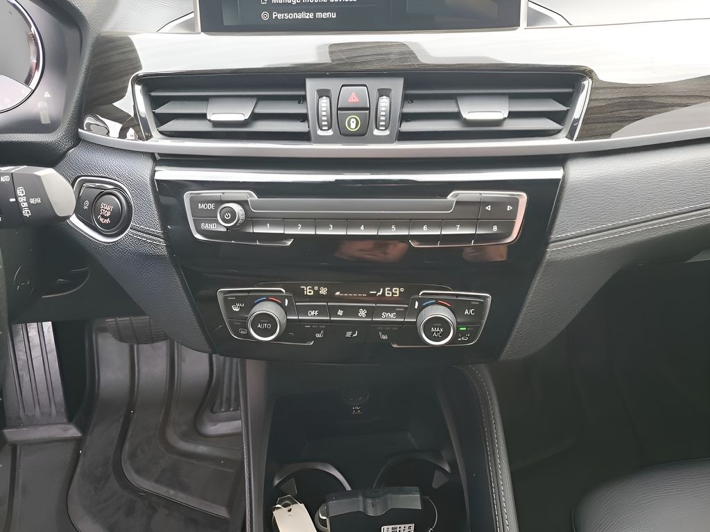 Used 2021 Silver BMW sDrive28i image 38