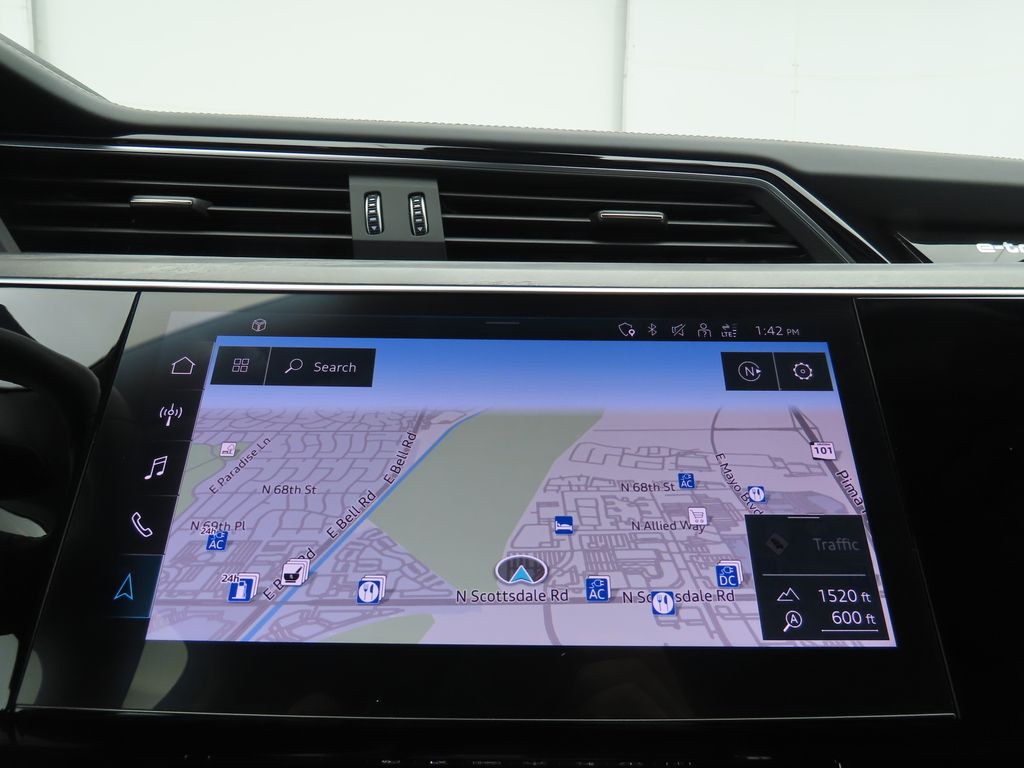 Thumbnail: 2024 Audi Q8 e-tron - 15