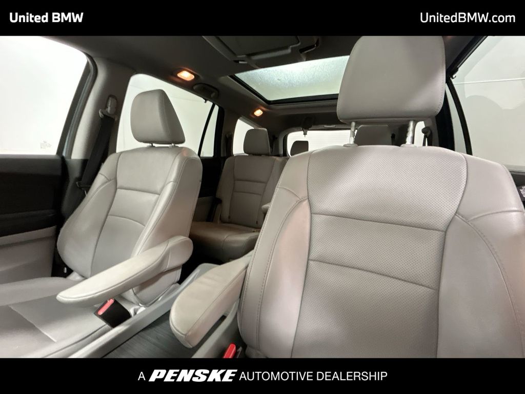 Thumbnail: 2019 Honda Pilot - 13