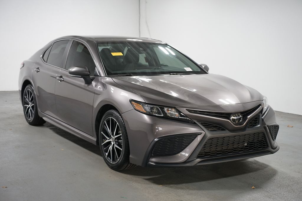 Thumbnail: 2023 Toyota Camry - 3