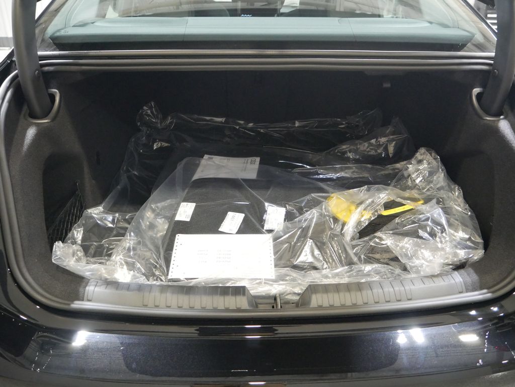 Thumbnail: 2026 Audi A6 - 23