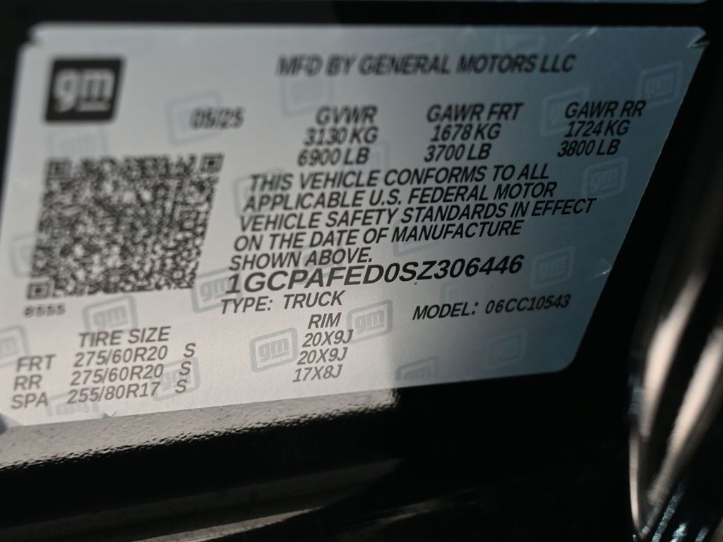 Used 2025 Black Chevrolet High Country image 18