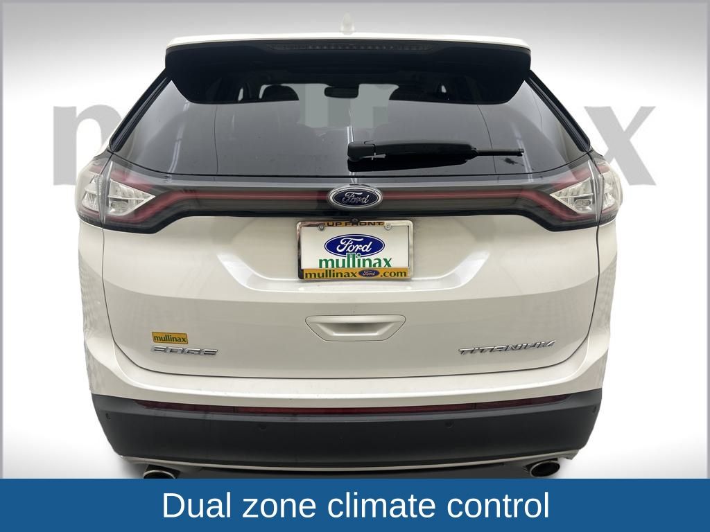 2016 Ford Edge Titanium photo 14