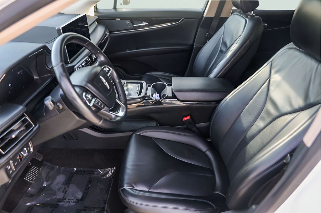 Used Car 2021 Lincoln Nautilus  Standard For Sale Under $30,000 In Austin, Texas