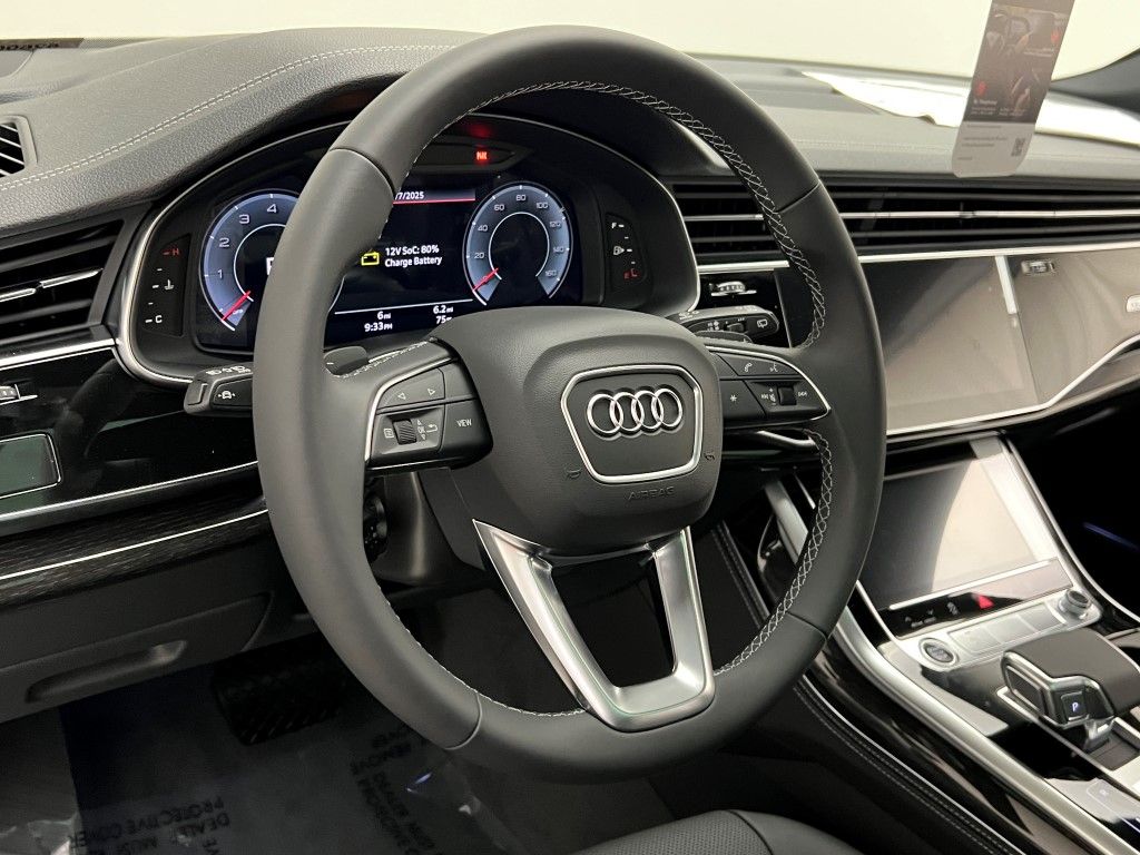 Thumbnail: 2026 Audi Q8 - 23