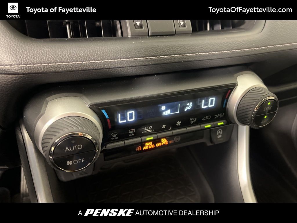 Thumbnail: 2025 Toyota RAV4 - 32