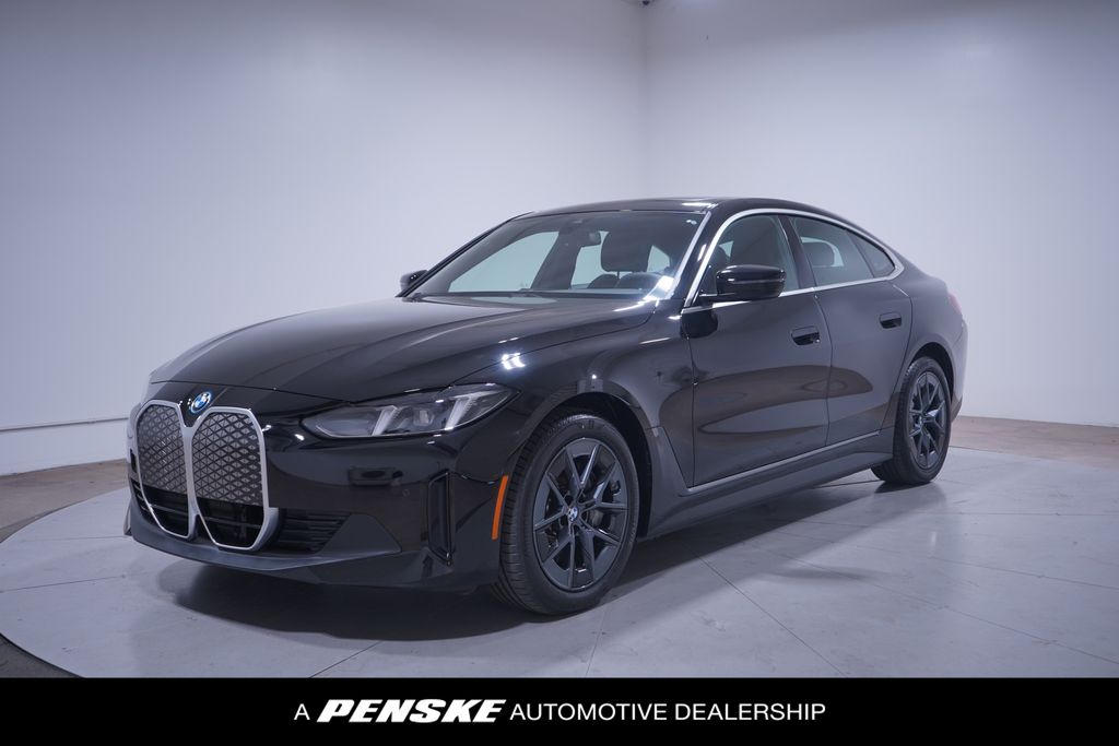 Thumbnail: 2025 BMW i4 - 1