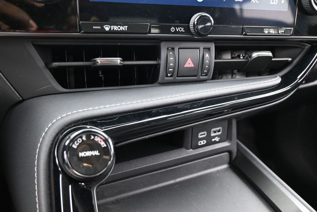 Used 2023 White Pearl Lexus 250 Base image 18