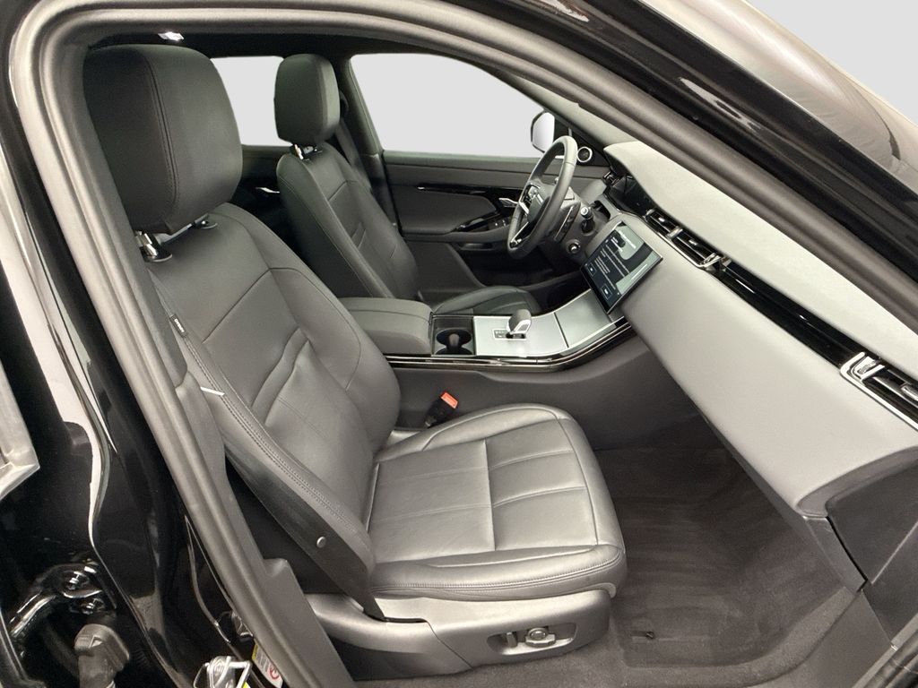 Thumbnail: 2025 Land Rover Range Rover Evoque - 19