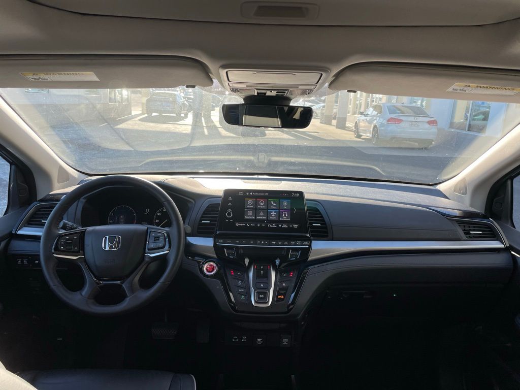 Thumbnail: 2025 Honda Odyssey - 10